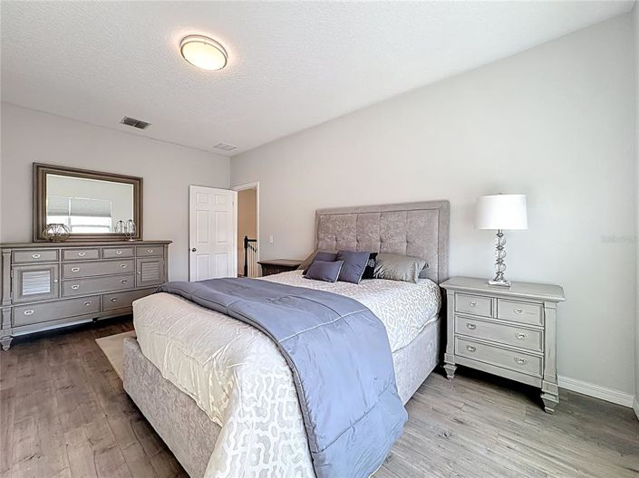 Image No.57-7 Bed House for sale