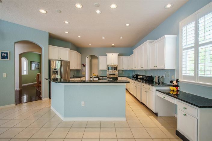 Image No.16-4 Bed House for sale