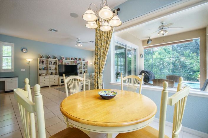 Image No.22-4 Bed House for sale