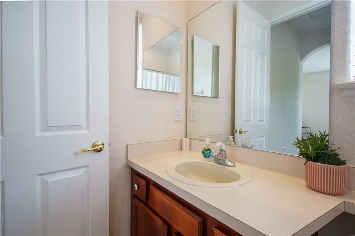 Image No.27-4 Bed House for sale