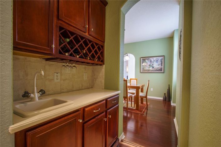 Image No.45-4 Bed House for sale