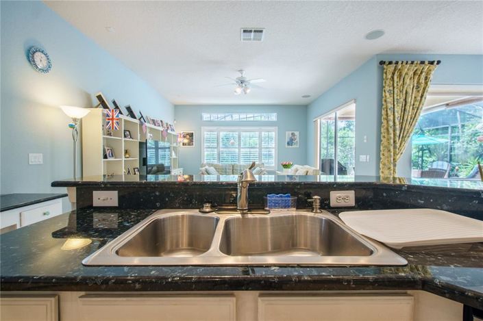 Image No.9-4 Bed House for sale