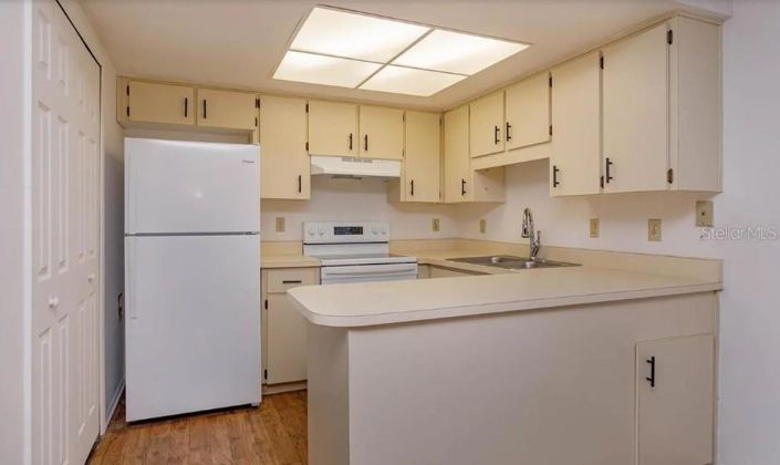 Image No.6-2 Bed Apartment for sale