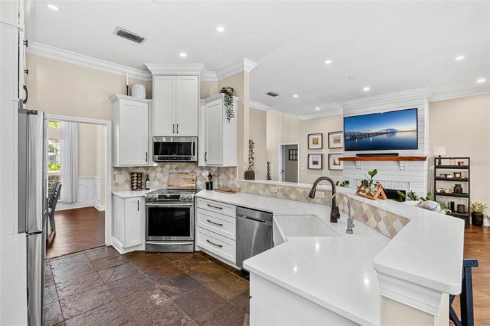 Image No.13-4 Bed House for sale