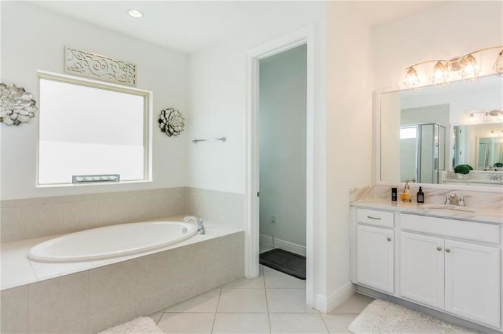 Image No.30-4 Bed House for sale