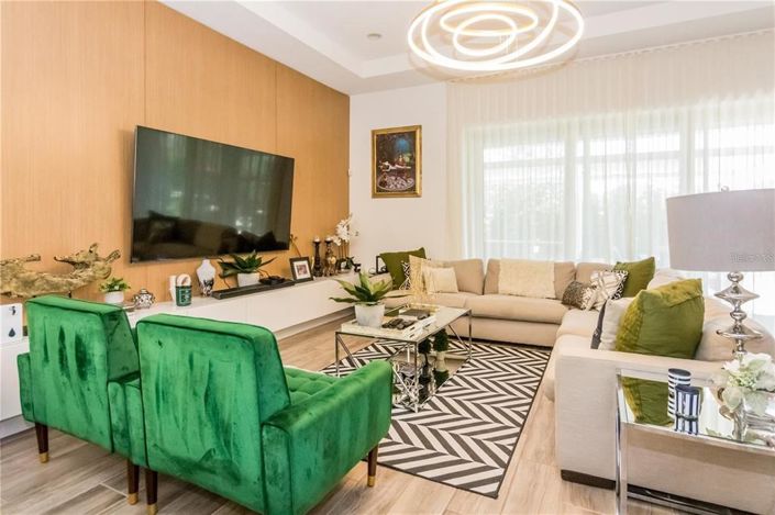 Image No.9-4 Bed House for sale