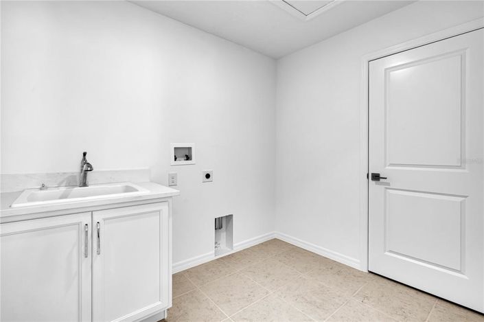 Image No.16-4 Bed House for sale