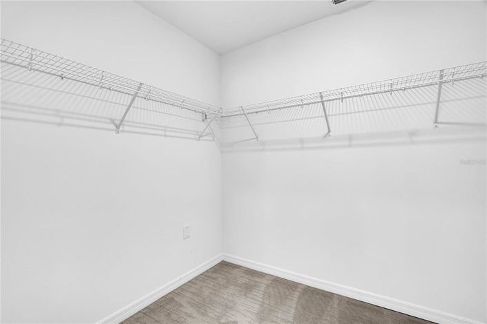 Image No.21-4 Bed House for sale