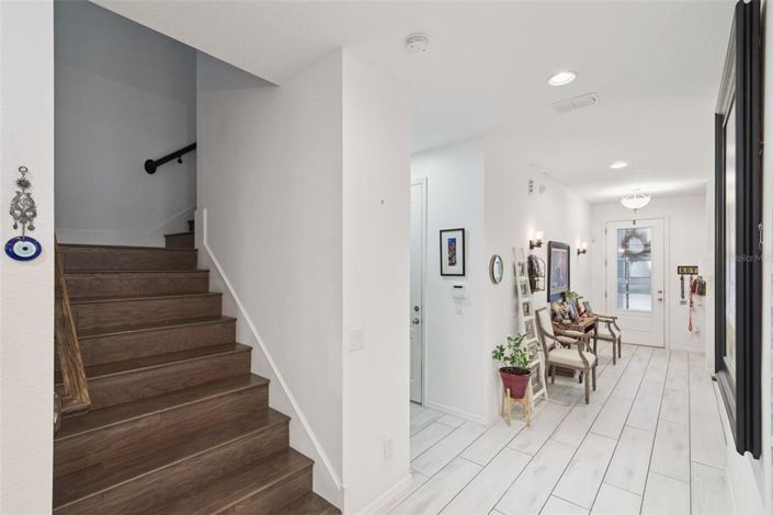 Image No.10-5 Bed House for sale