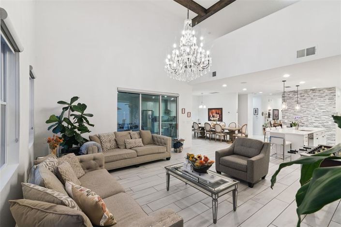 Image No.13-5 Bed House for sale