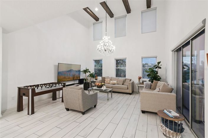 Image No.16-5 Bed House for sale