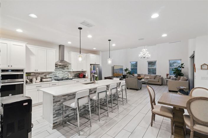 Image No.17-5 Bed House for sale