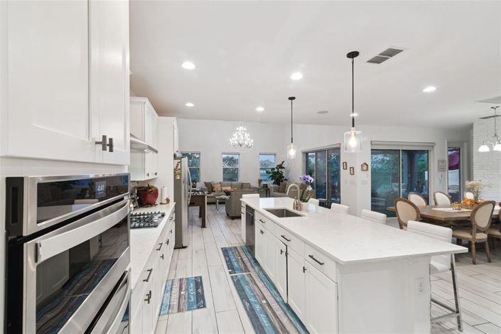 Image No.19-5 Bed House for sale