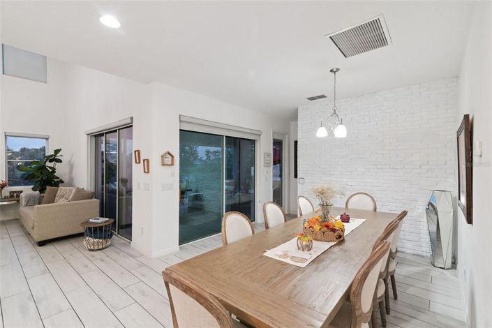 Image No.23-5 Bed House for sale