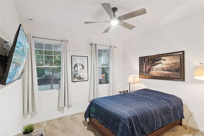 Image No.36-5 Bed House for sale