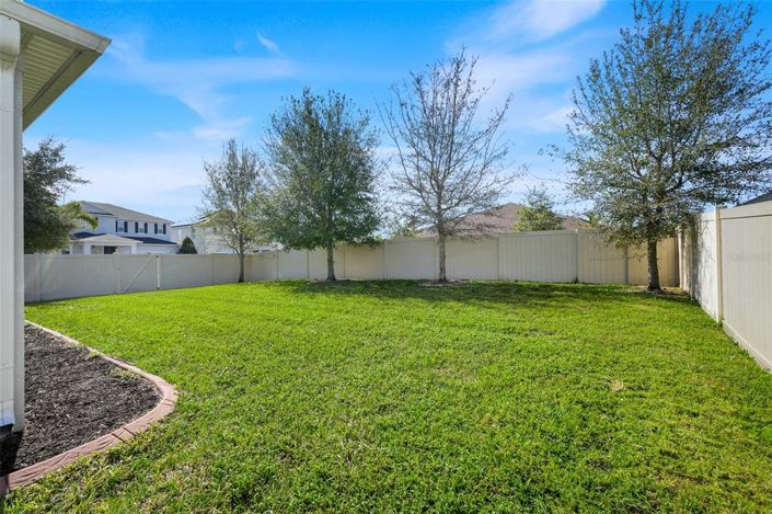 Image No.17-5 Bed House for sale