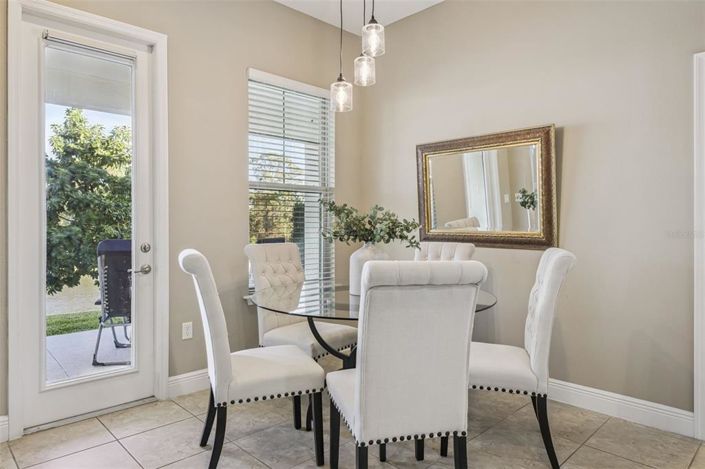 Image No.14-5 Bed House for sale