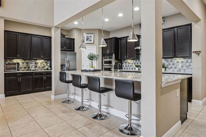 Image No.16-5 Bed House for sale