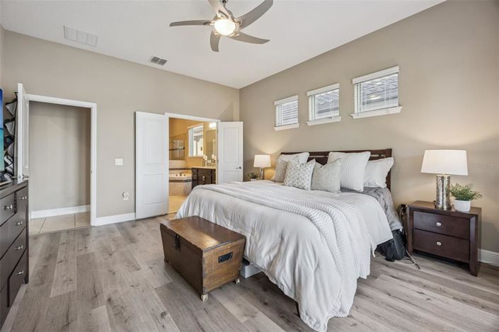 Image No.27-5 Bed House for sale