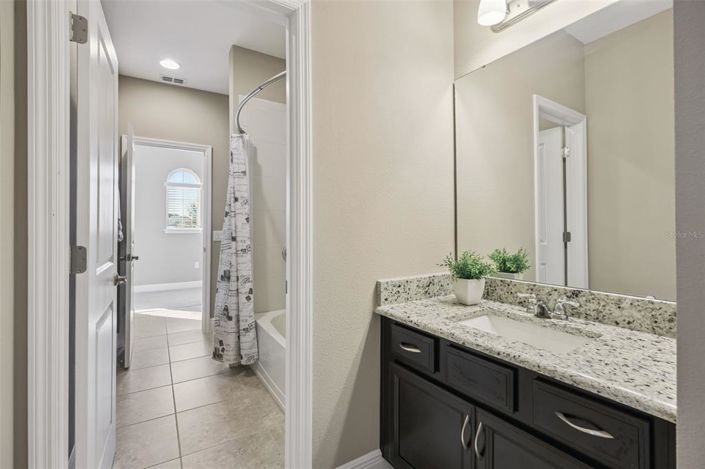 Image No.39-5 Bed House for sale