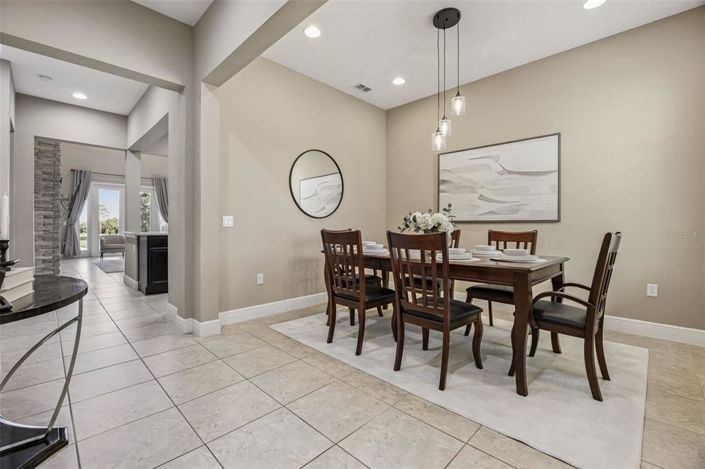 Image No.7-5 Bed House for sale