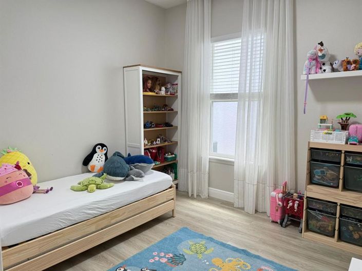 Image No.16-4 Bed House for sale