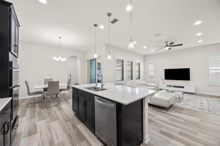 Image No.15-3 Bed House for sale