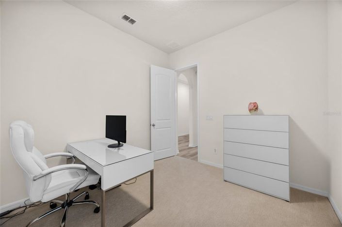 Image No.17-3 Bed House for sale