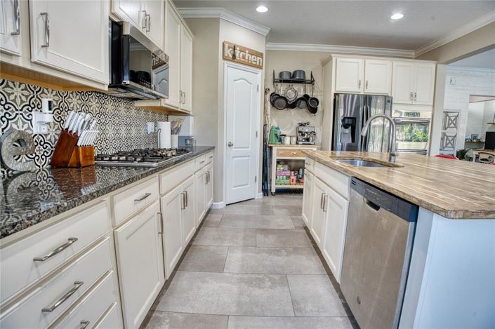 Image No.15-3 Bed House for sale