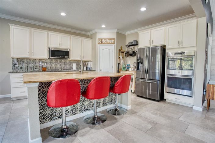 Image No.19-3 Bed House for sale