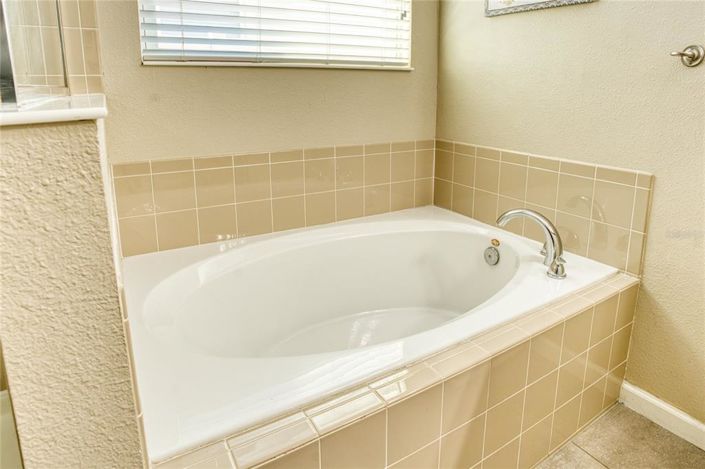 Image No.34-3 Bed House for sale