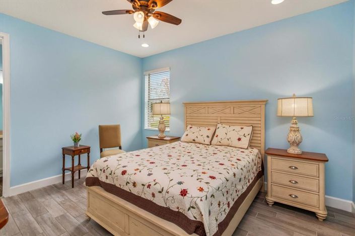 Image No.27-5 Bed House for sale