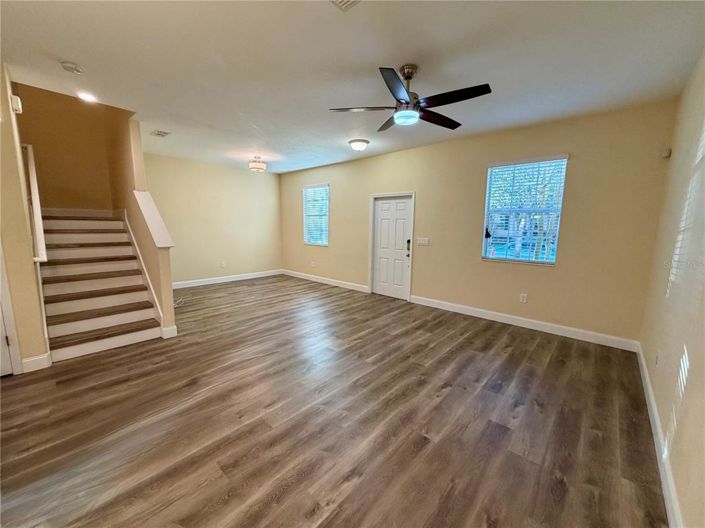 Image No.11-3 Bed Townhouse for sale