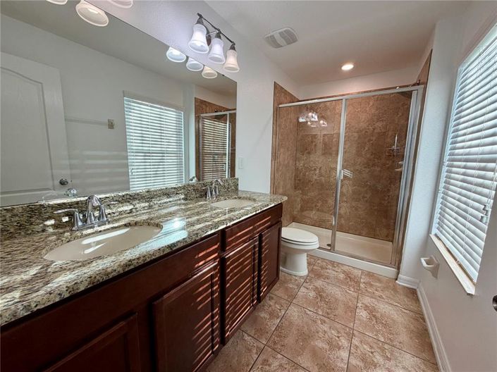 Image No.26-3 Bed Townhouse for sale