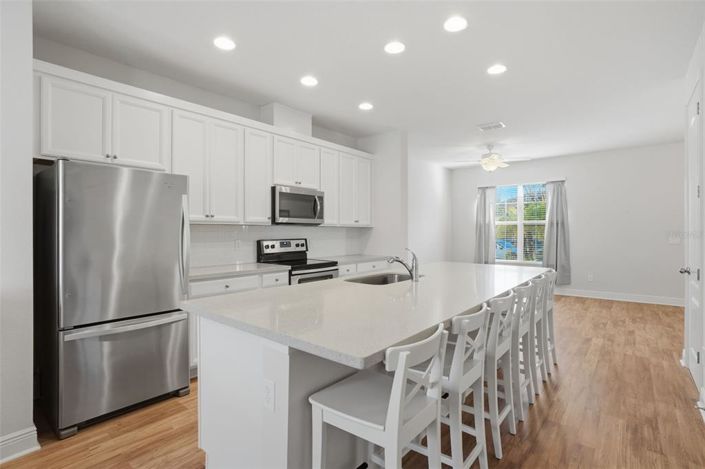 Image No.10-3 Bed Townhouse for sale