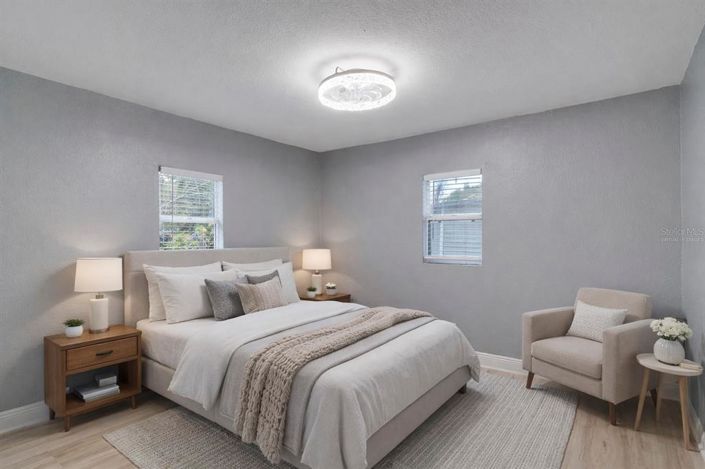 Image No.13-2 Bed House for sale