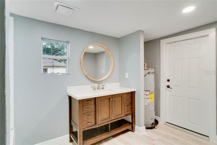 Image No.15-2 Bed House for sale