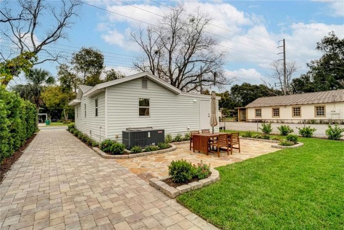 Image No.17-2 Bed House for sale