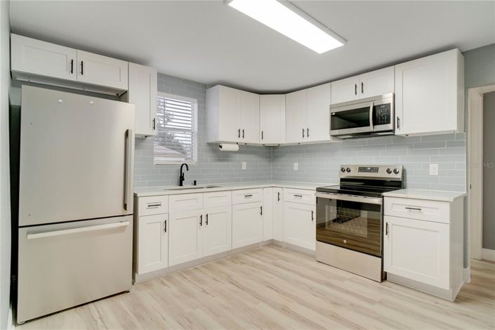 Image No.6-2 Bed House for sale