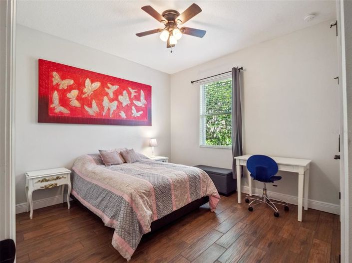 Image No.19-4 Bed House for sale