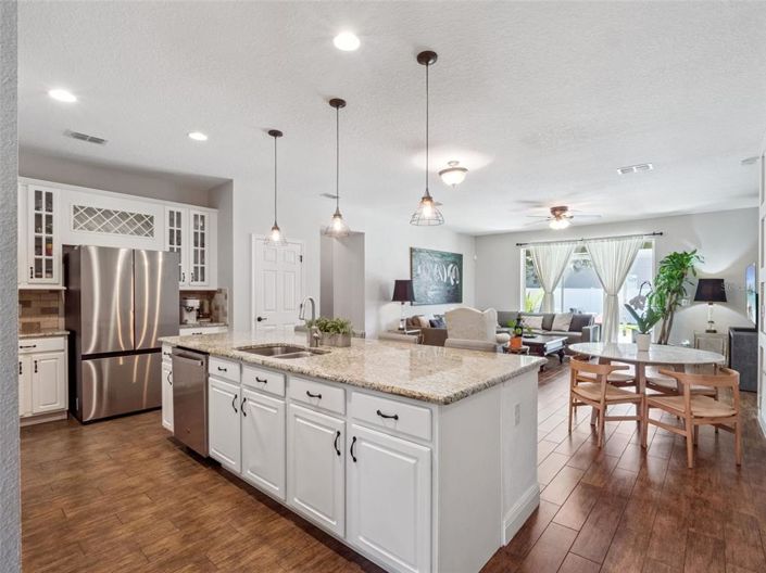 Image No.8-4 Bed House for sale