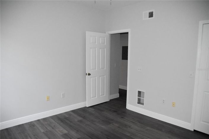 Image No.24-3 Bed Apartment for sale