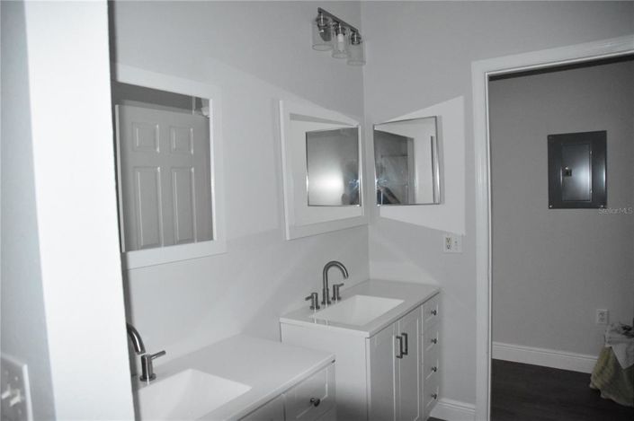 Image No.26-3 Bed Apartment for sale