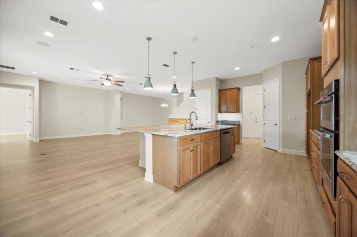 Image No.13-5 Bed House for sale