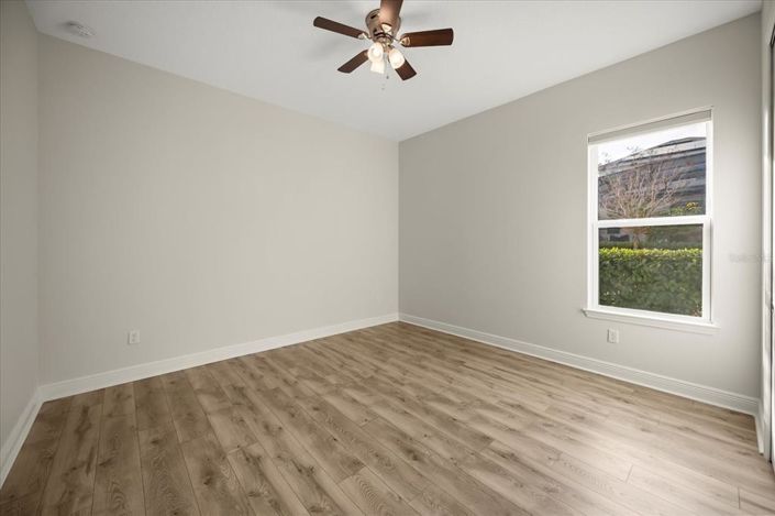 Image No.27-5 Bed House for sale