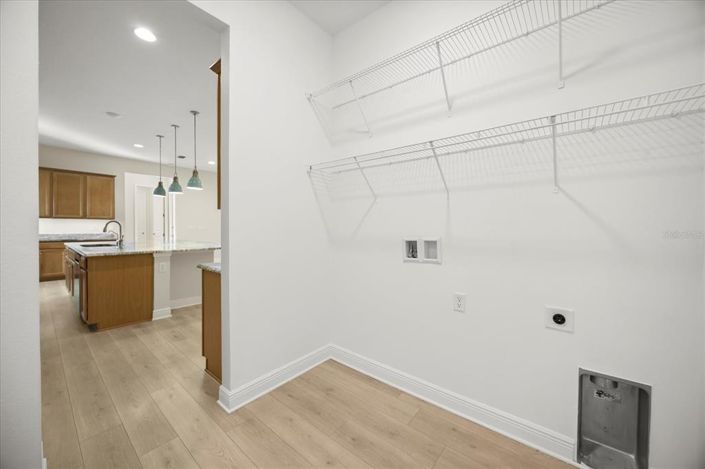 Image No.32-5 Bed House for sale