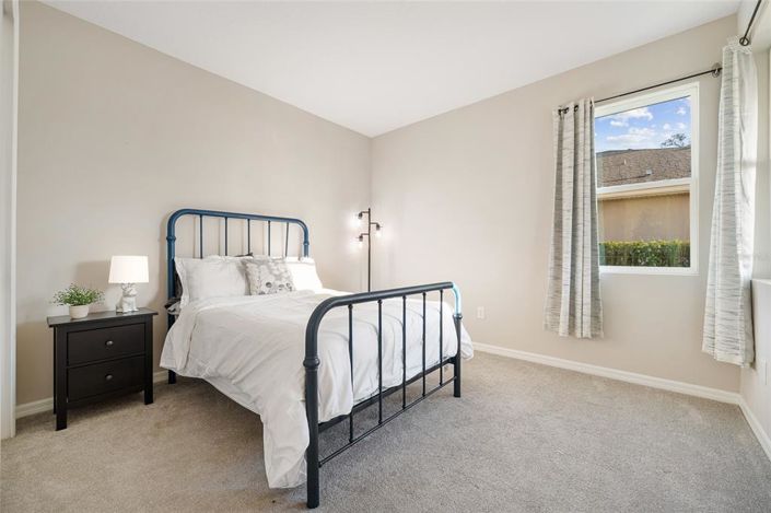 Image No.33-5 Bed House for sale