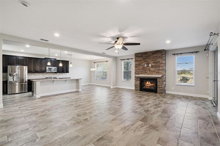 Image No.12-5 Bed House for sale