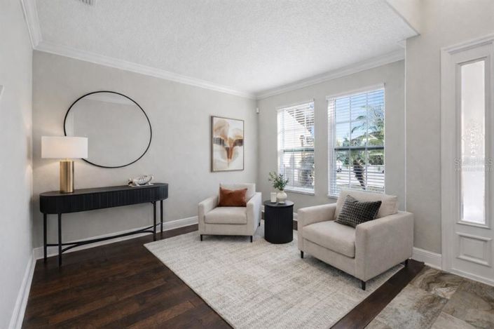 Image No.18-6 Bed House for sale