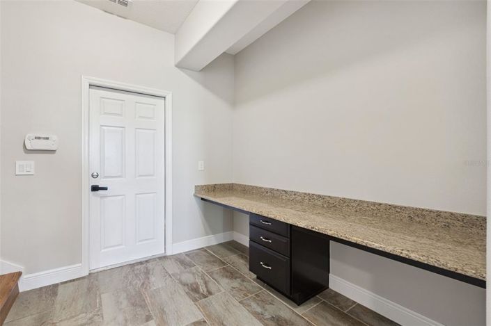 Image No.42-6 Bed House for sale